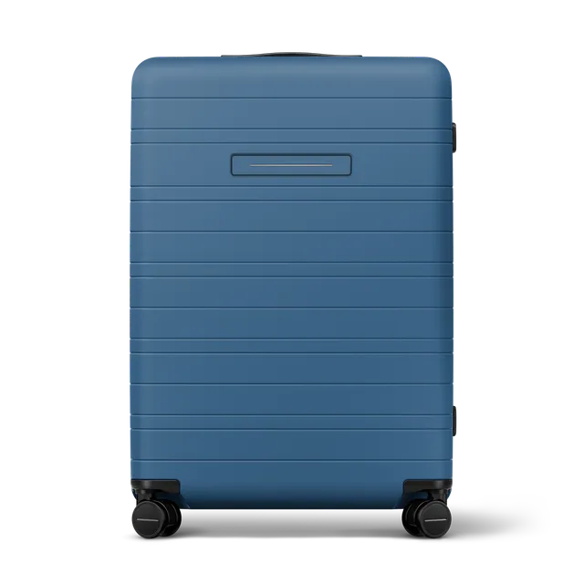 horizn-studios-h7-essential-coastal-blue-premium-hard-shell-check-in-trolley-gr- image 1