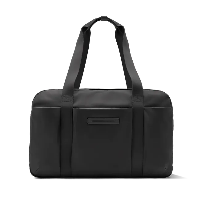 horizn-studios-shibuya-weekender-m-all-black-recyceltes-nylon-reisetasche image 1