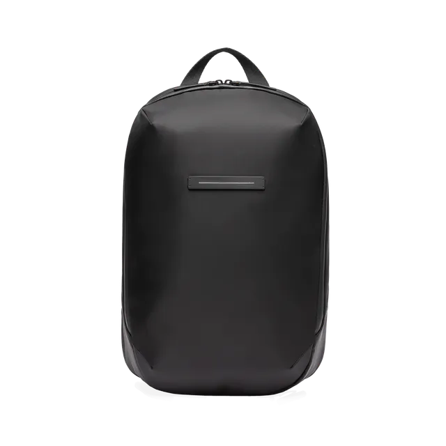 horizn-studios-gion-backpack-light-m-rucksack-in-all-black-aus-recyceltem-nylon image 1