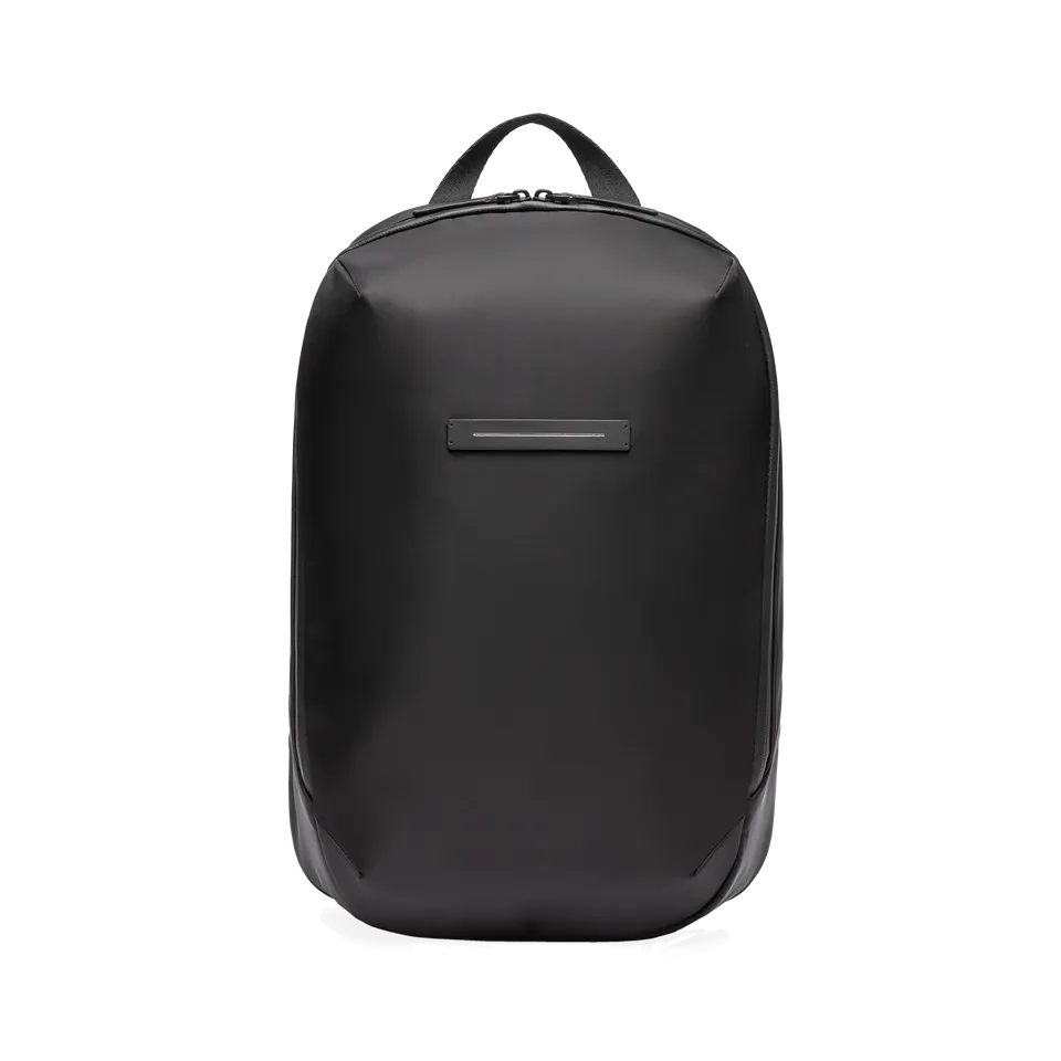 horizn-studios-gion-backpack-light-m-rucksack-in-all-black-aus-recyceltem-nylon image 1