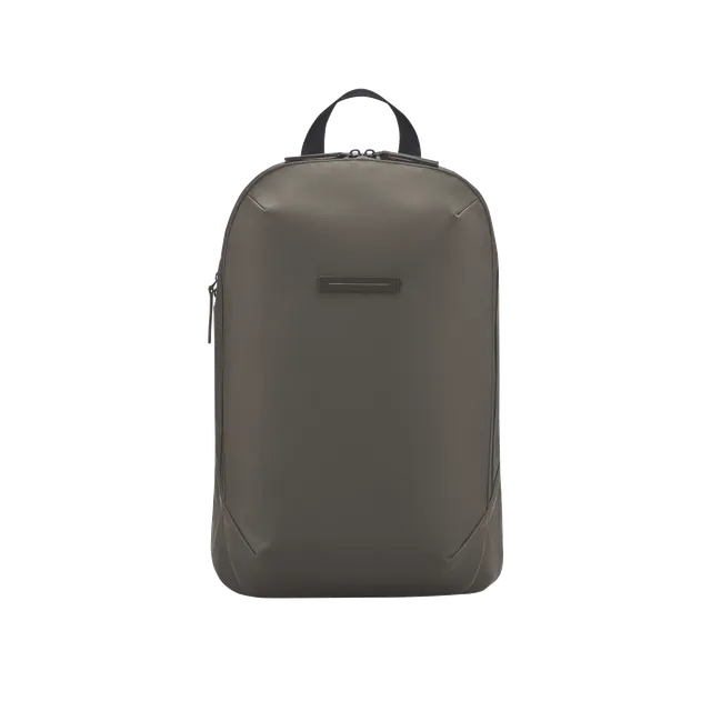 horizn-studios-gion-backpack-sport-m-dark-olive-tarpaulin-rucksack image 1