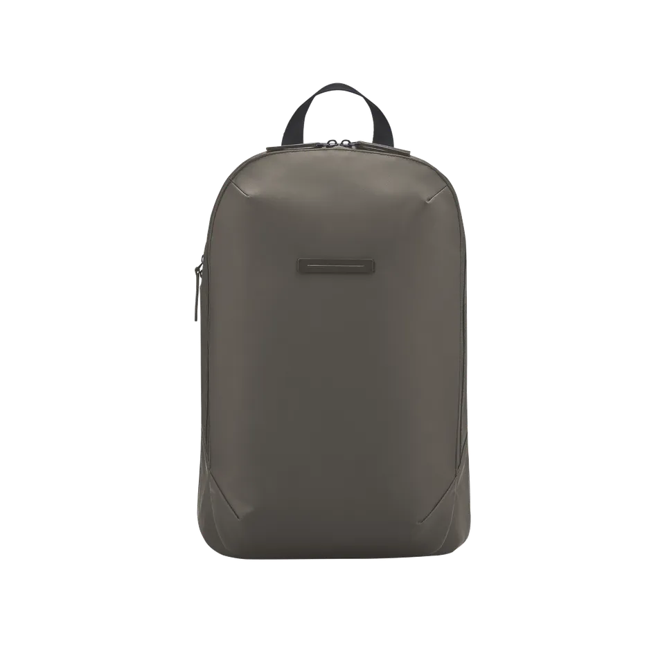 horizn-studios-gion-backpack-sport-m-dark-olive-tarpaulin-rucksack image 1