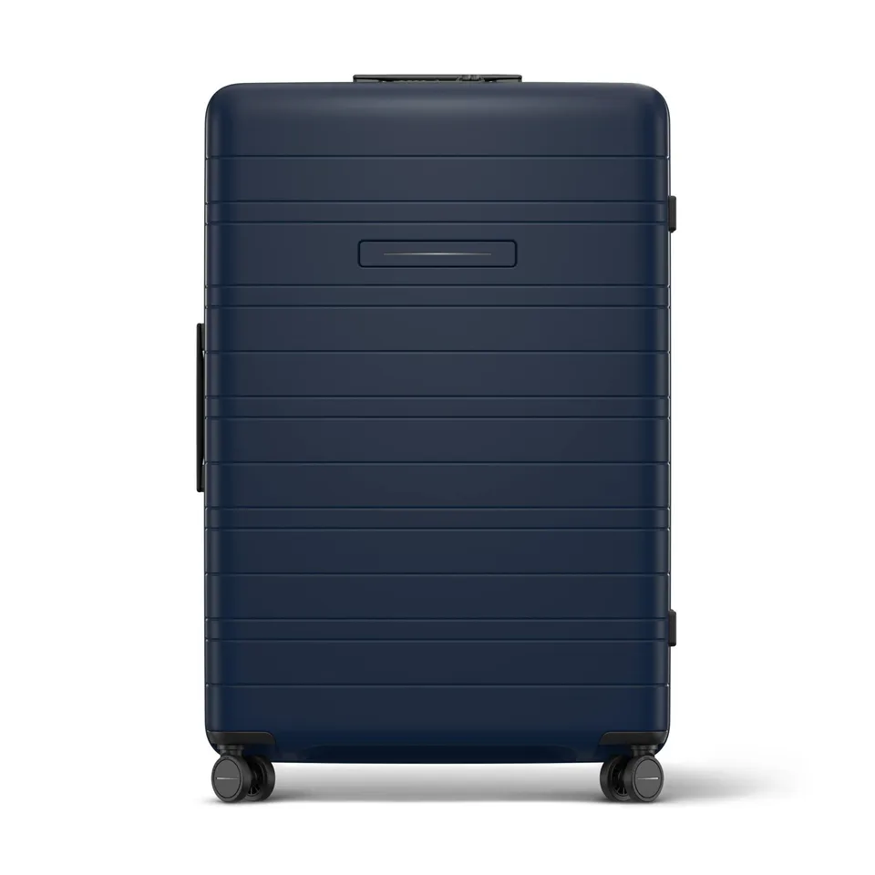 horizn-studios-h7-air-check-in-trolley-night-blue-premium-hard-shell-gr-e-l-77-c image 1
