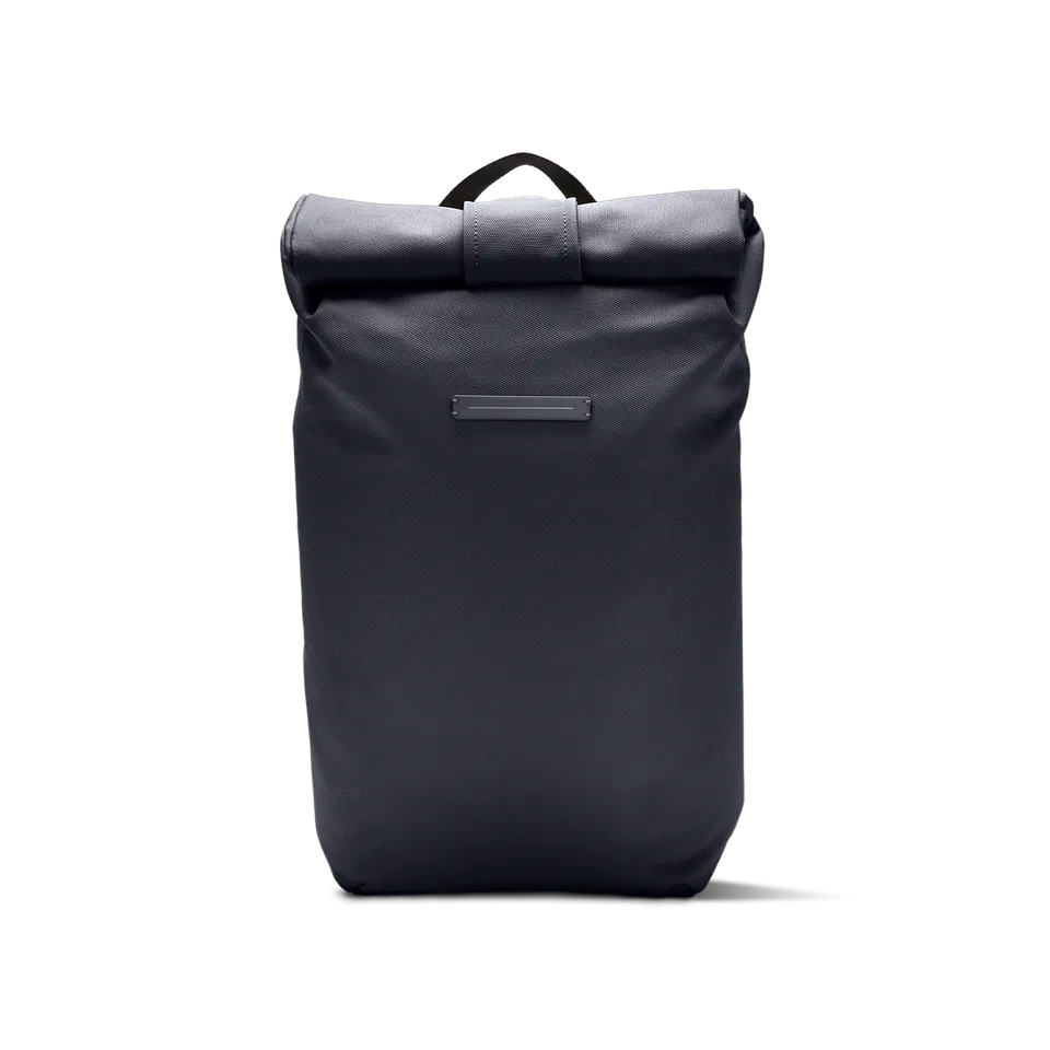 horizn-studios-sofo-rolltop-rucksack-night-blue-gewachstes-canvas image 1