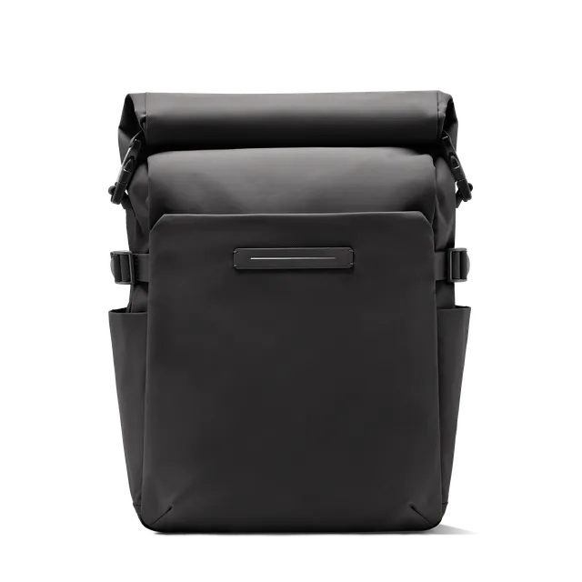 horizn-studios-shibuya-rolltop-rucksack-all-black-recyceltes-nylon image 1
