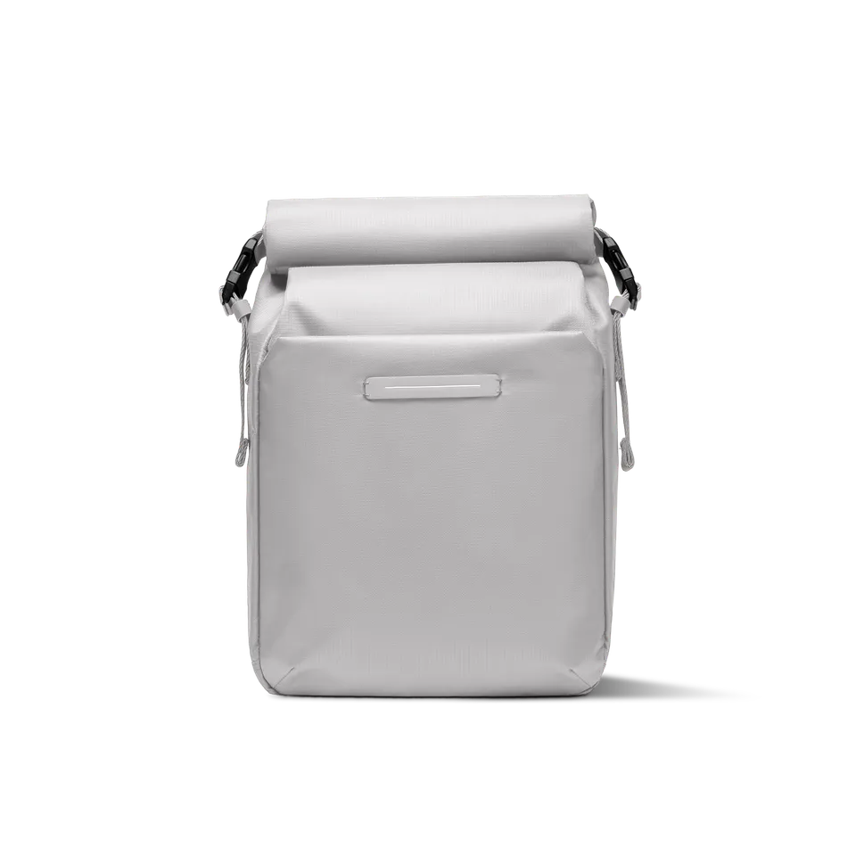 horizn-studios-shibuya-rolltop-rucksack-light-quartz-grey-rpet-ripstop image 1