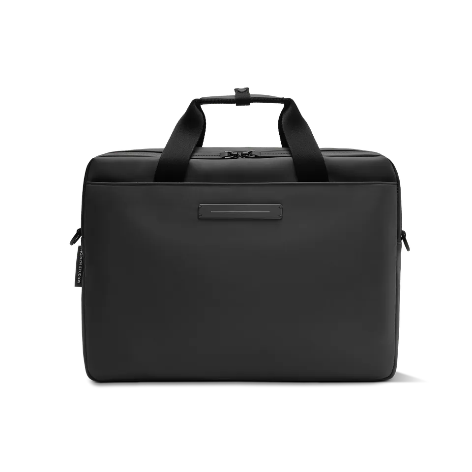 horizn-studios-gion-briefcase-all-black-wasserabweisende-aktentasche-aus-recycel image 1