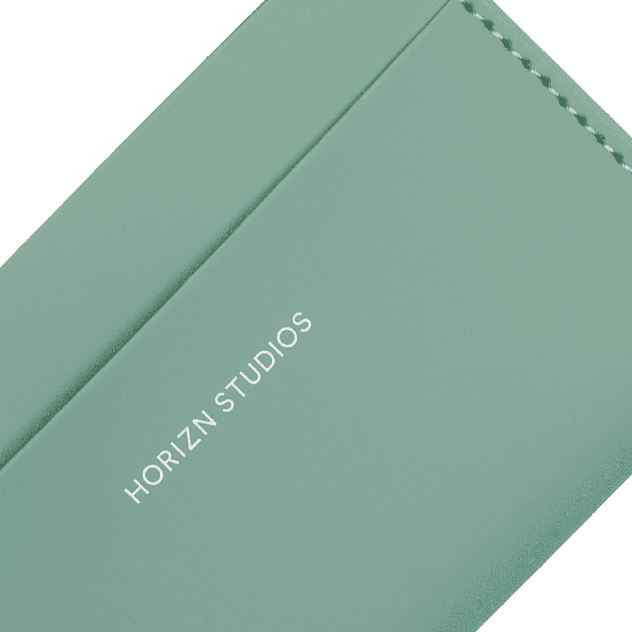 horizn-studios-cardholder-vegan-marine-green-kartenetui image 4