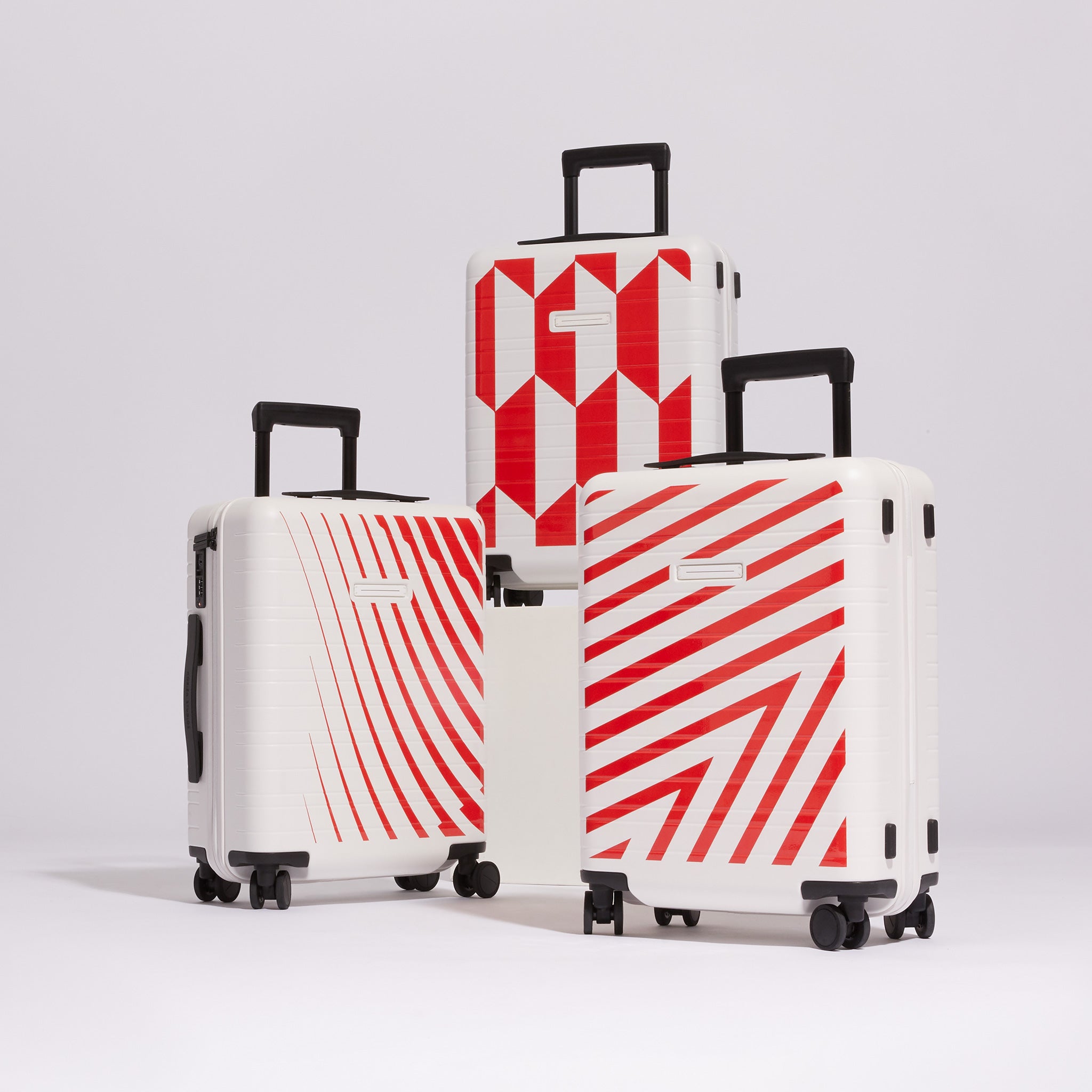 horizn-studios-h5-salone-del-mobile-edition-salone-due-hard-shell-koffer-kabinen image 6