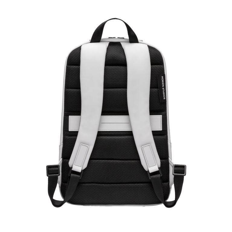 horizn-studios-gion-backpack-essential-m-light-quartz-grey-tarpaulin-rucksack image 3