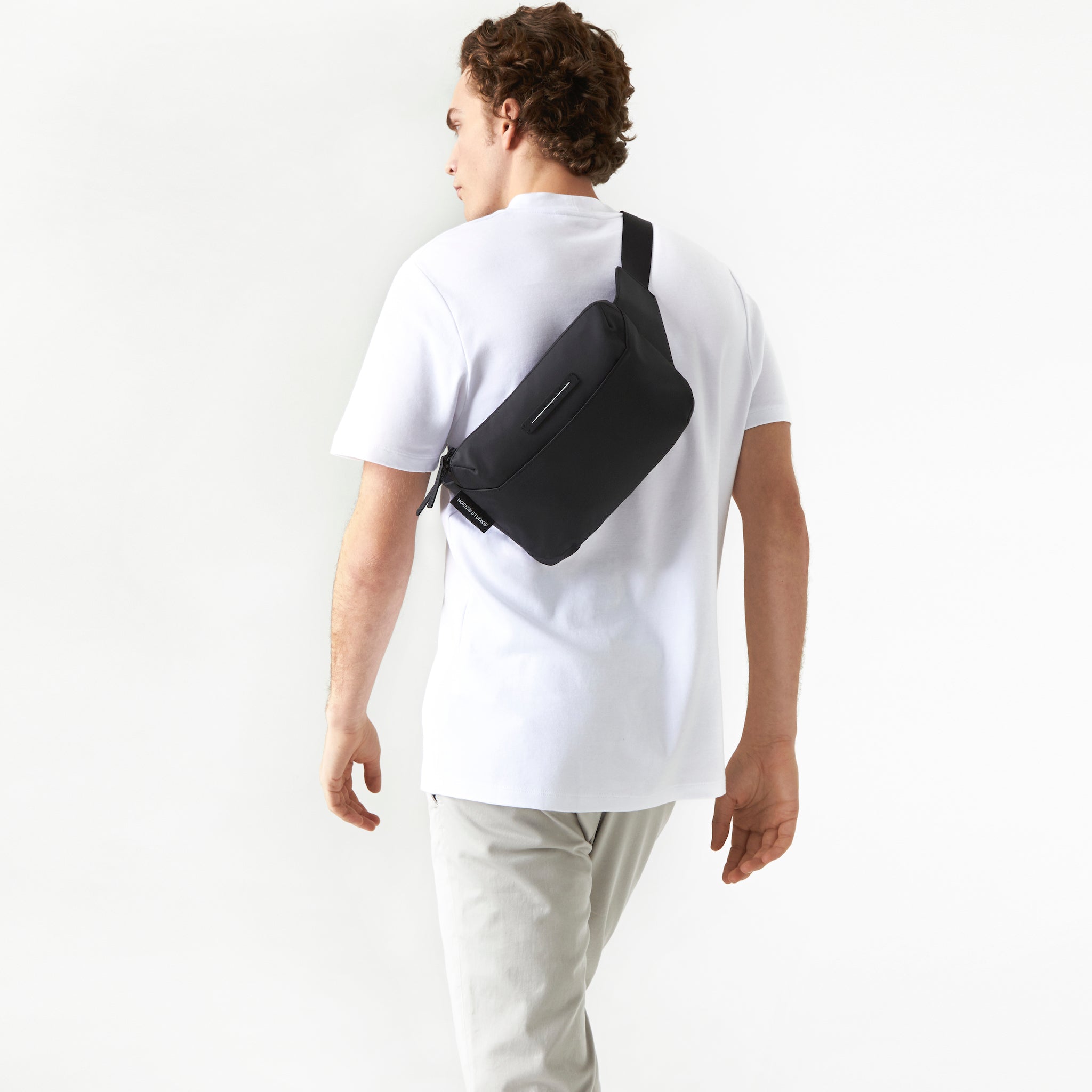 horizn-studios-gion-cross-body-bag-m-umh-ngetasche-aus-tarpaulin-all-black-gr-e- image 4