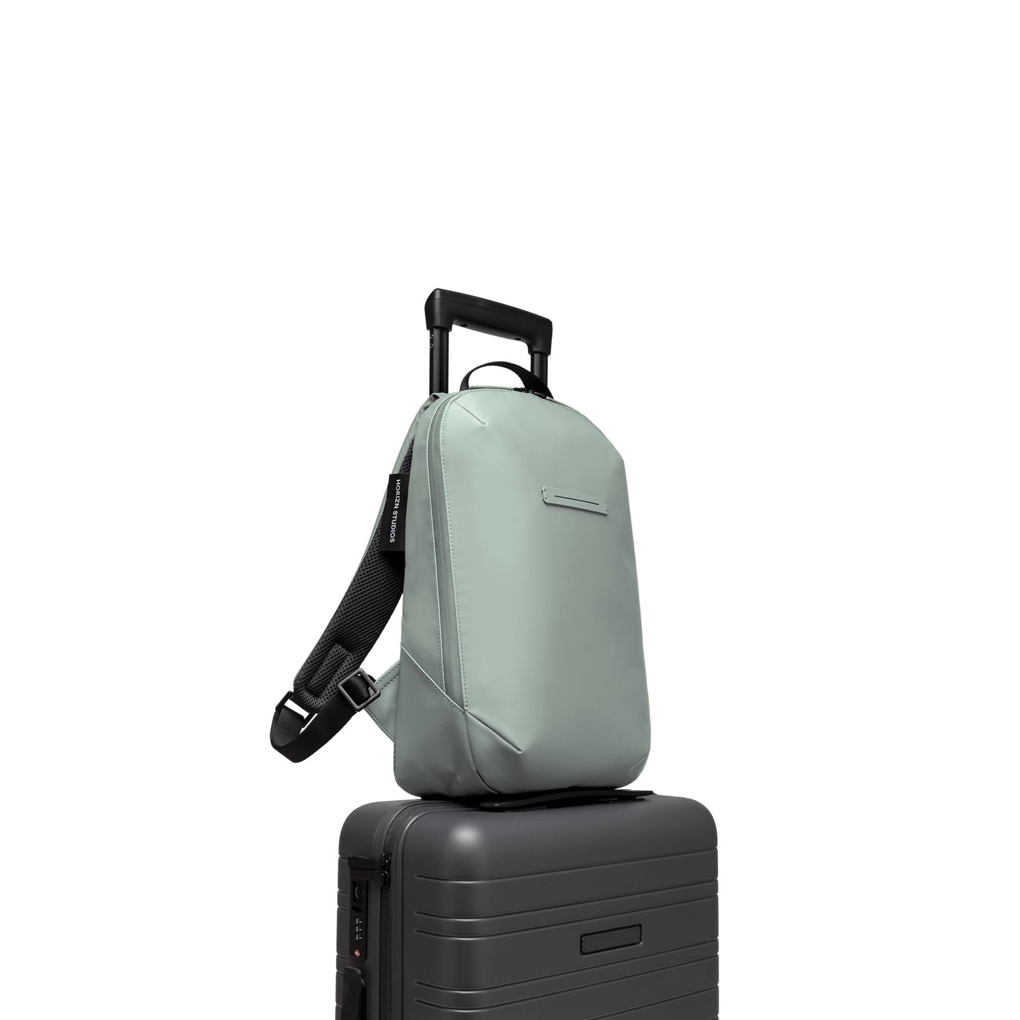 horizn-studios-gion-backpack-essential-gr-e-s-marine-green-wasserdichte-plane image 5