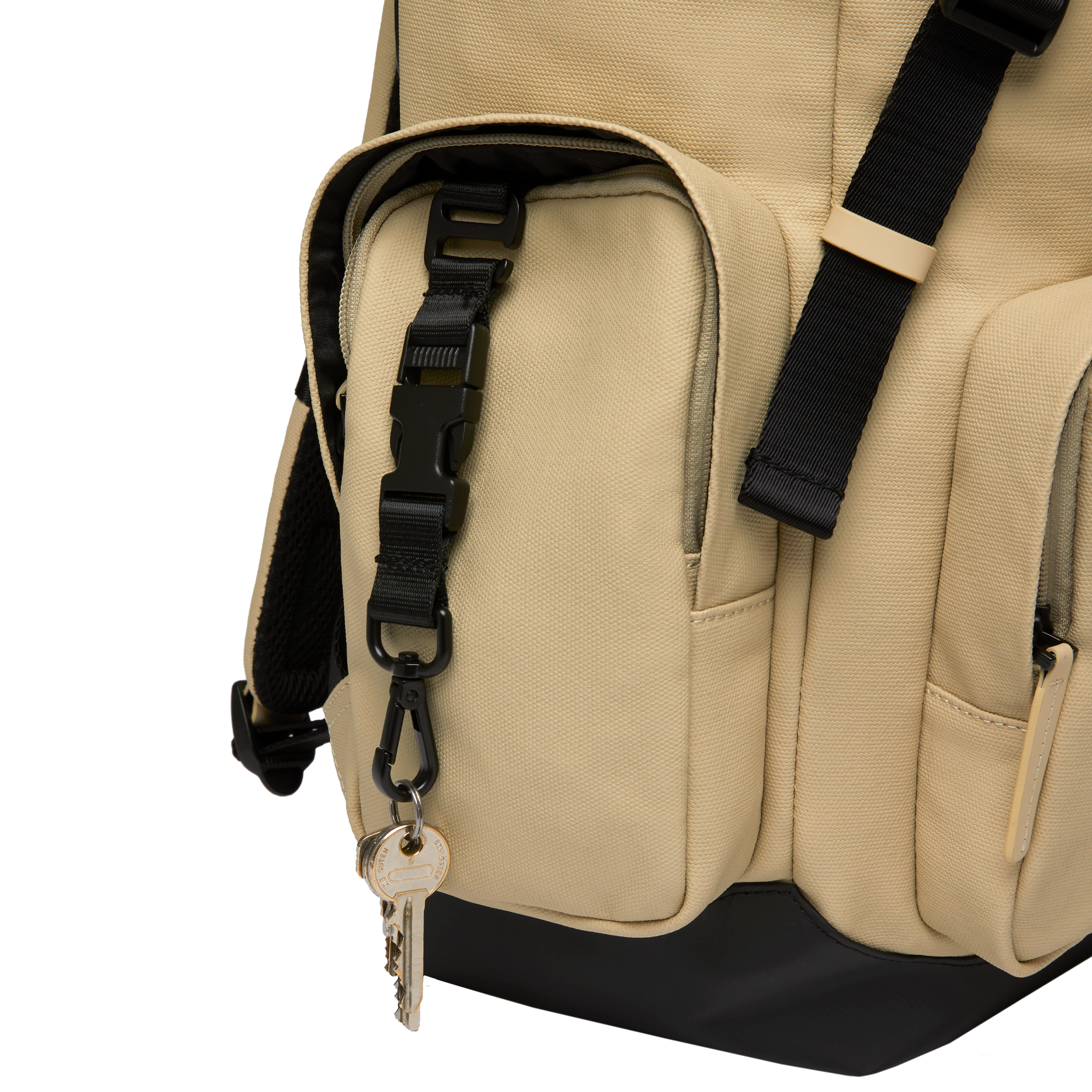 horizn-studios-sofo-backpack-commute-in-sand-rucksack-aus-recyceltem-gewachstem- image 8