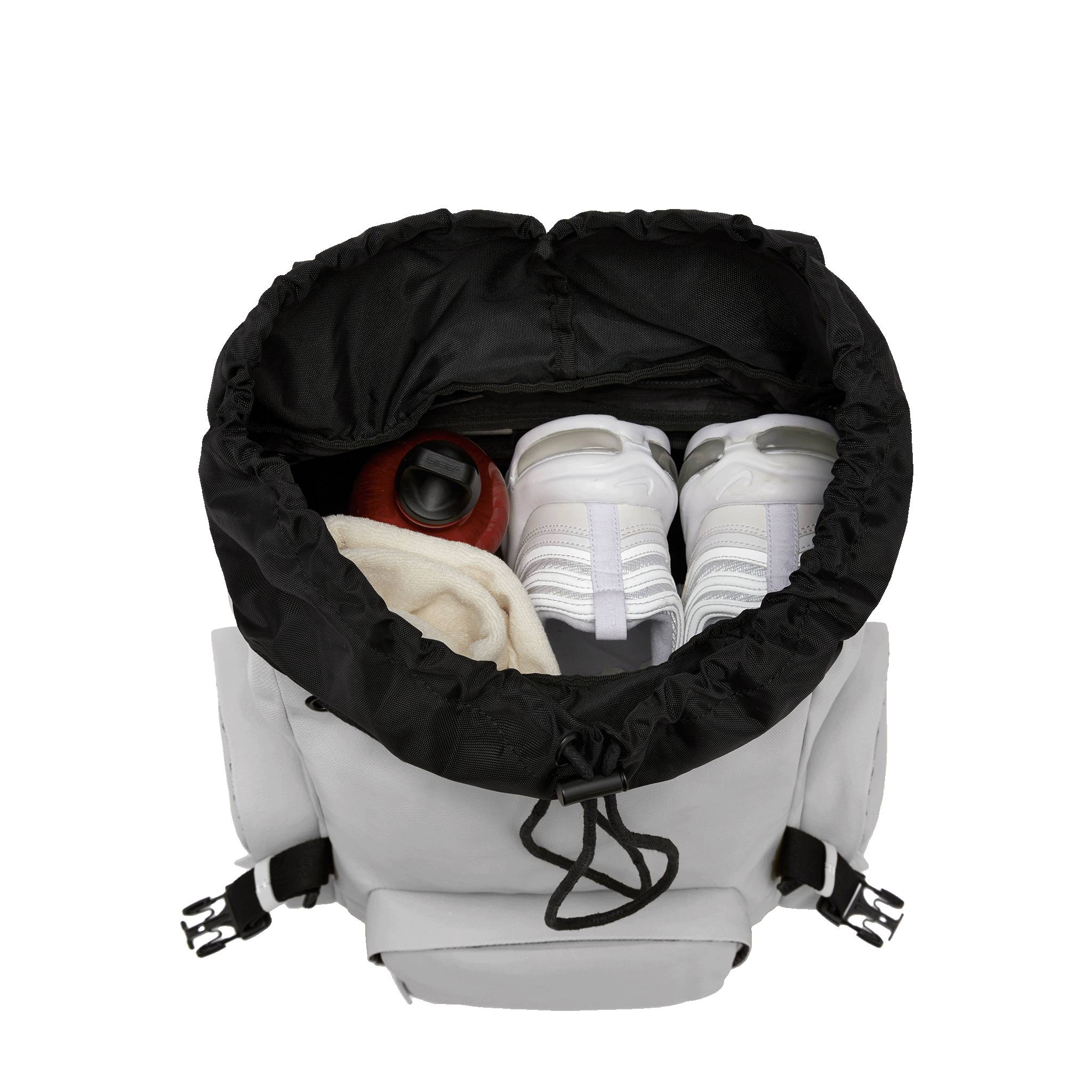 horizn-studios-sofo-backpack-travel-light-quartz-grey-recycled-waxed-canvas-reis image 7