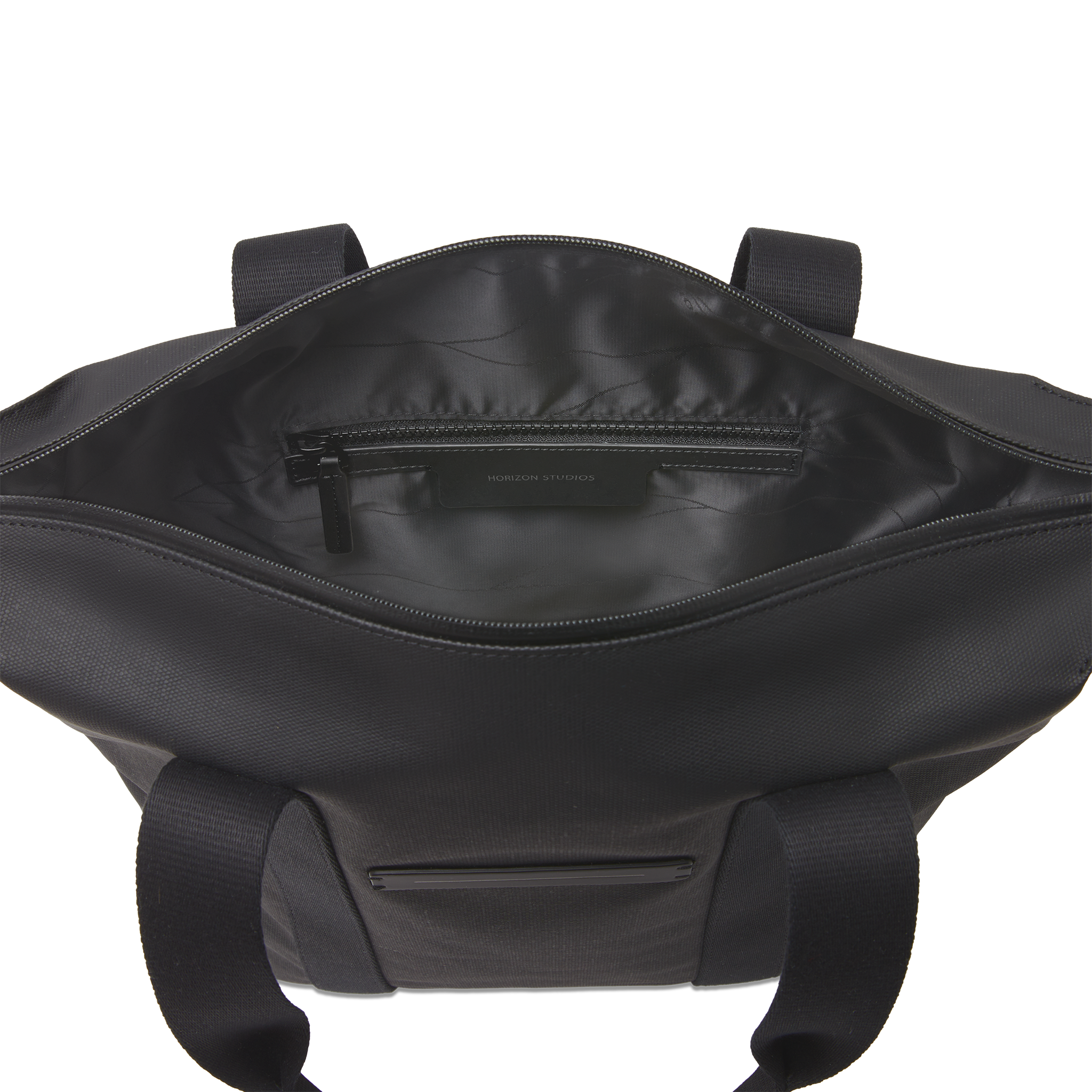 horizn-studios-sofo-vertical-tote-in-all-black-shopper-tasche-aus-recyceltem-was image 6